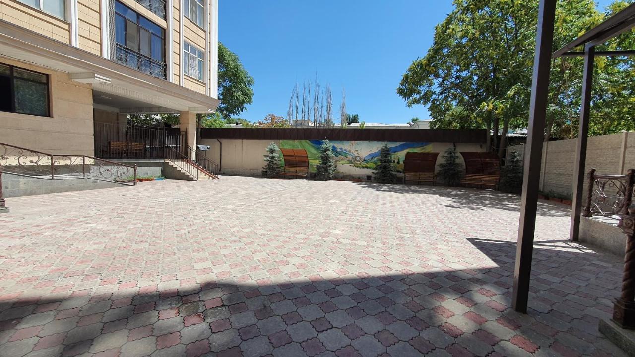 Apartment With Panoramic View In The Center Bischkek Exterior foto